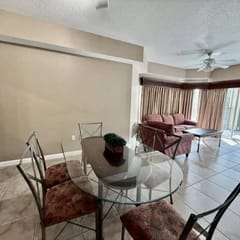 Entire Condo | Free Club access | 5 mins to Disney